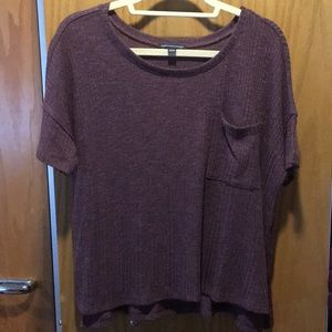 Sweater pocket tee maroon